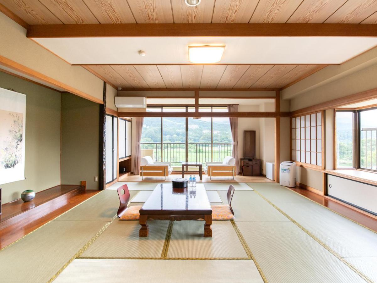 Oyo Hotel Mifuji Yamanakako Exterior photo