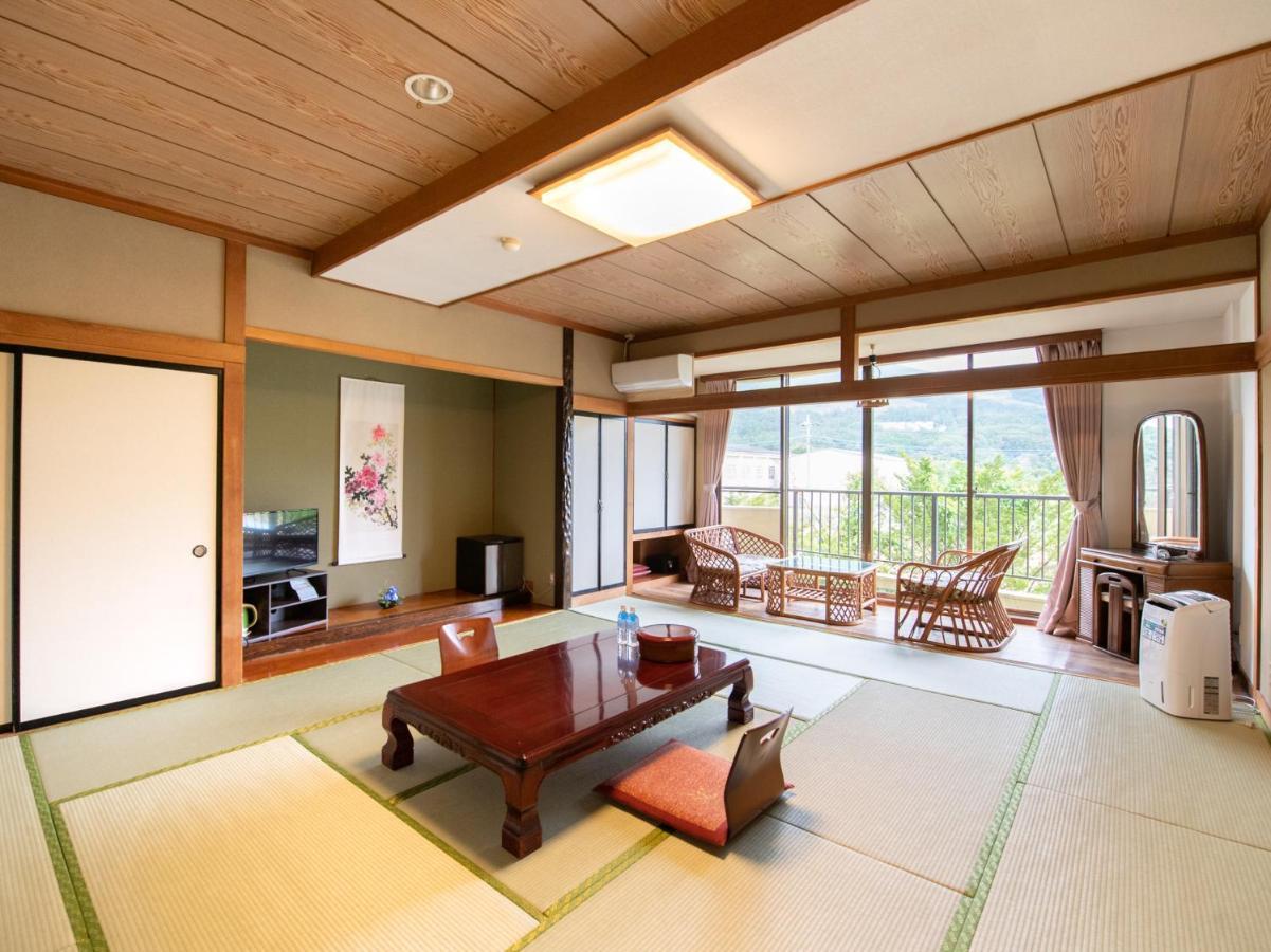 Oyo Hotel Mifuji Yamanakako Exterior photo